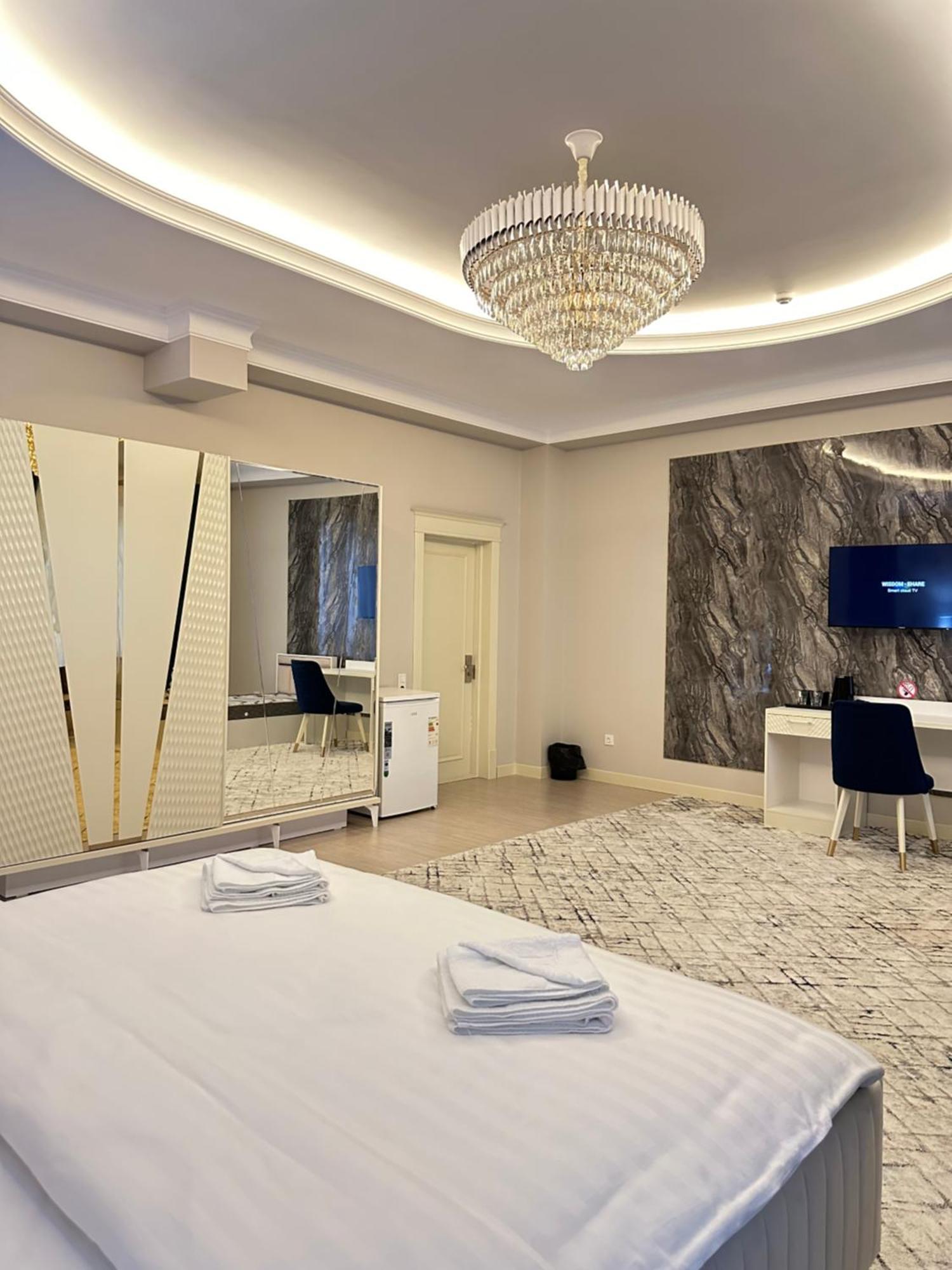 Nur Makon Hotel Tasjkent Buitenkant foto