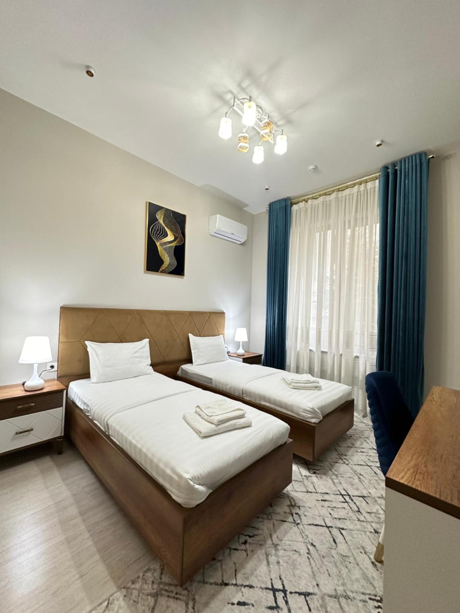 Nur Makon Hotel Tasjkent Buitenkant foto